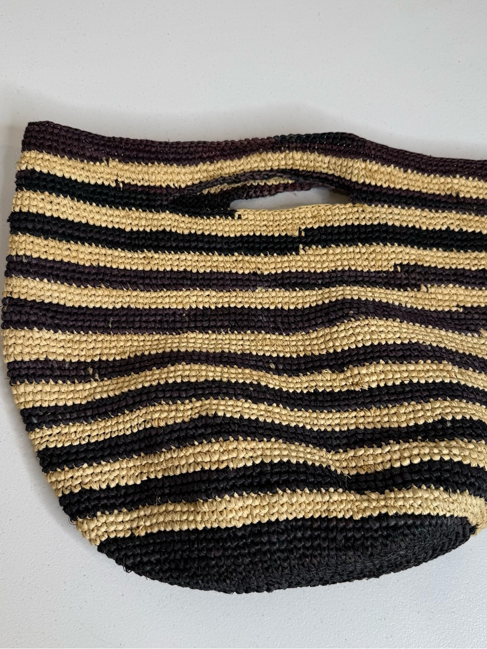 Striped Raffia Tote Bag - Picture 6 of 10